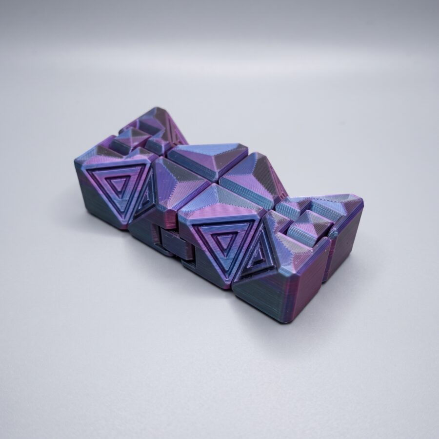 Siyah mor mavi silk infinity cube üstten görünüm