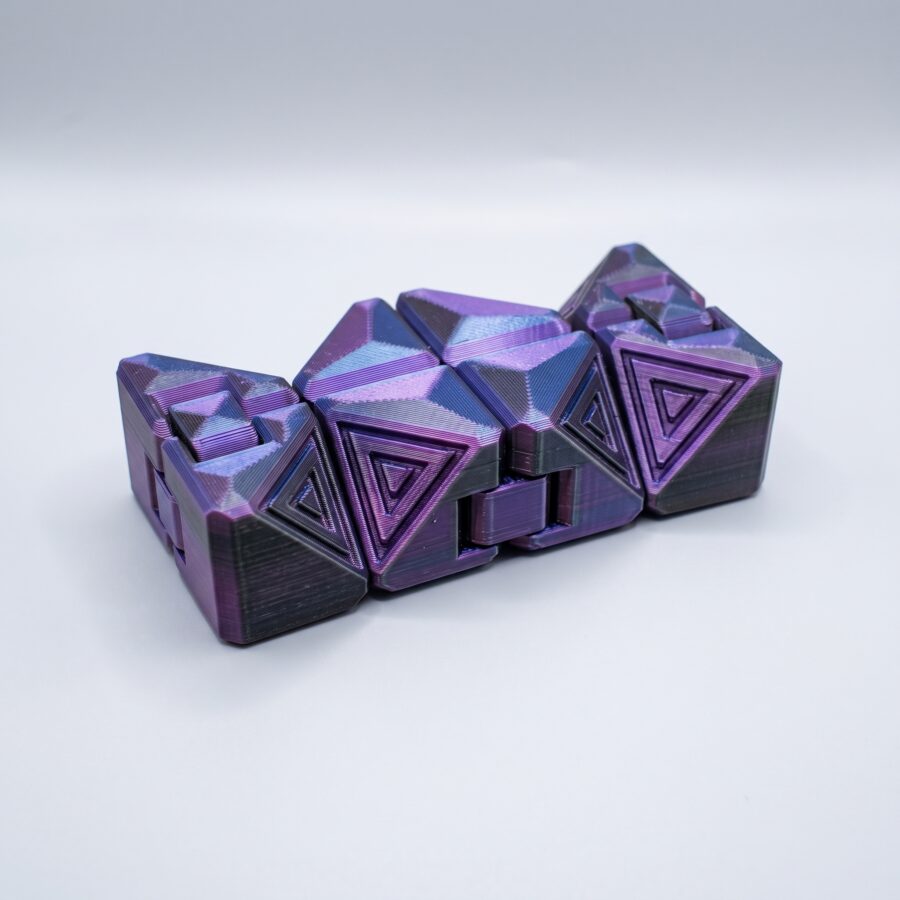 Açık konumda silk renk geçişli infinity cube